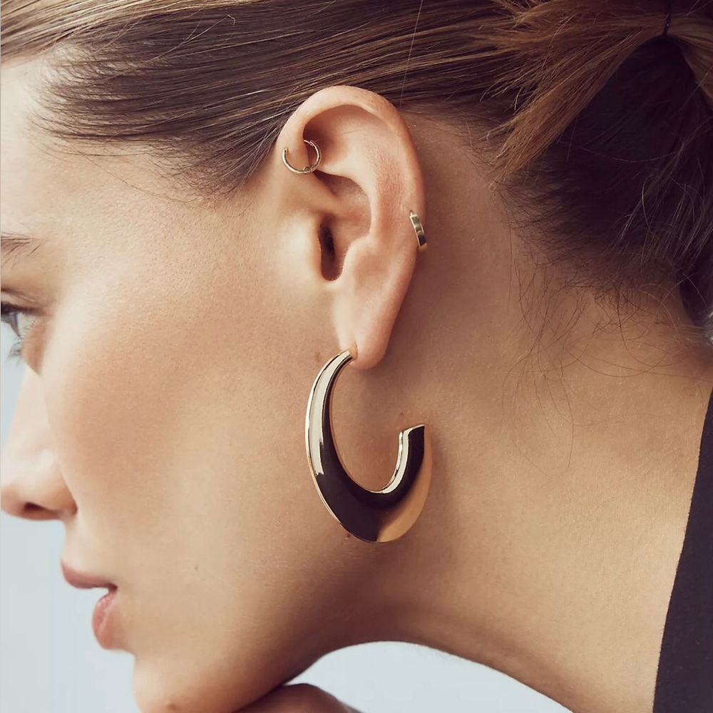 New Anthropologie Mod C gold hoop Earrings